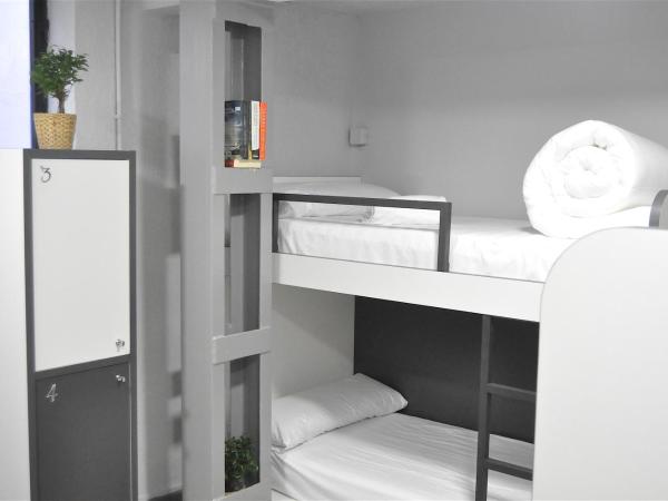 Quartier Bilbao Hostel : photo 3 de la chambre lit dans dortoir mixte de 4 lits