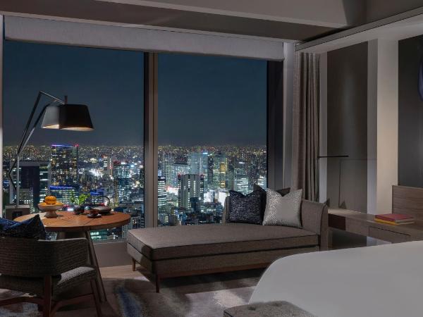 Four Seasons Hotel Tokyo at Otemachi : photo 5 de la chambre suite 2 chambres otemachi lit king-size double