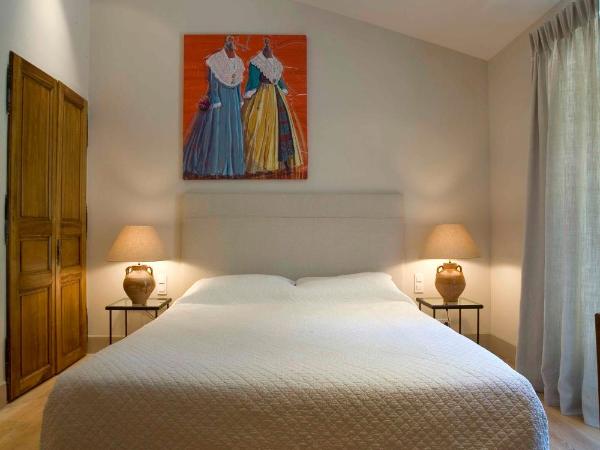 Benvengudo : photo 2 de la chambre suite - côté bastide (maximum 2 adultes + 2 enfants)
