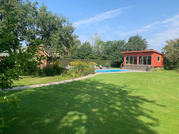 Vingårdens Bed & Breakfast : photo 3 de la chambre appartement - vue sur piscine 