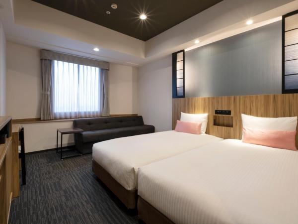 Hundred Stay Tokyo Shinjuku : photo 2 de la chambre chambre lits jumeaux confort - ménage tous les 4 jours