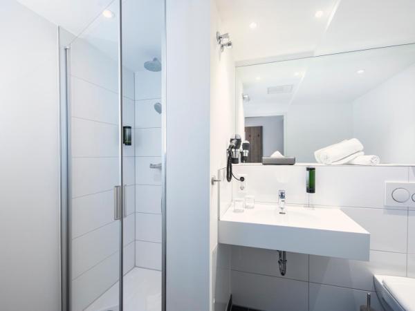 ACHAT Hotel Stuttgart Zuffenhausen : photo 2 de la chambre chambre double deluxe