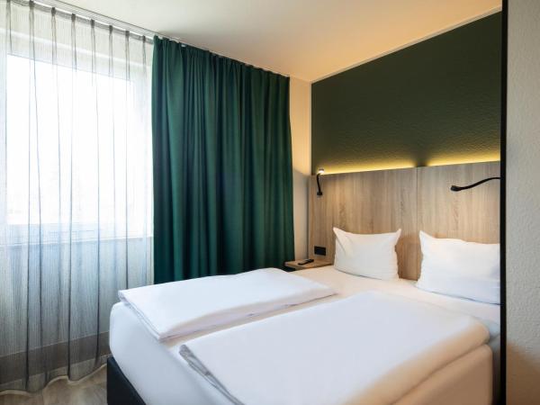 ACHAT Hotel Stuttgart Zuffenhausen : photo 8 de la chambre chambre double affaires