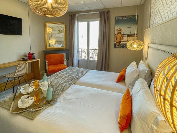 Grand Hôtel Richelieu : photo 8 de la chambre chambre double - vue sur mer