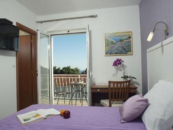 Apartments Milka & Miho : photo 3 de la chambre chambre double ou lits jumeaux avec balcon - vue sur mer