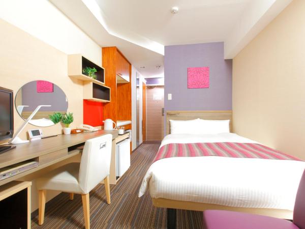 HOTEL MYSTAYS Asakusa : photo 1 de la chambre standard double room with small double bed - smoking - house keeping is optional with additional cost