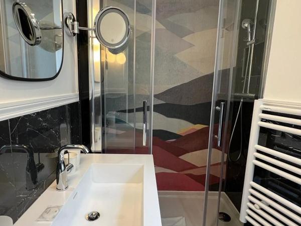 Hotel Elysa-Luxembourg : photo 9 de la chambre chambre deluxe