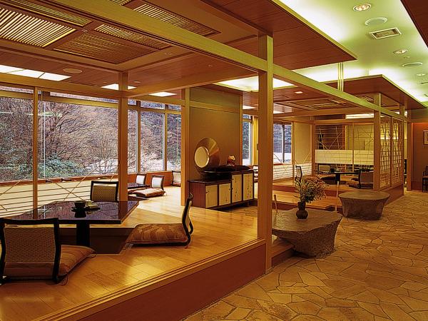 Arima Onsen Gekkoen Korokan : photo 5 de la chambre hébergement lits jumeaux standard - petit-déjeuner et dîner inclus