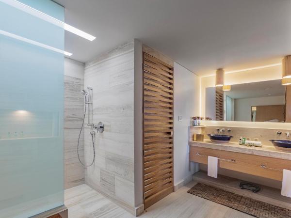 Presidente InterContinental Cozumel Resort & Spa, an IHG Hotel : photo 3 de la chambre luxueuse chambre king avec balcon