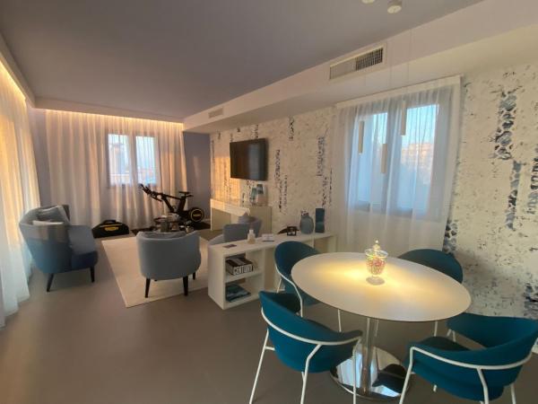 Demo Hotel Design Emotion : photo 2 de la chambre penthouse