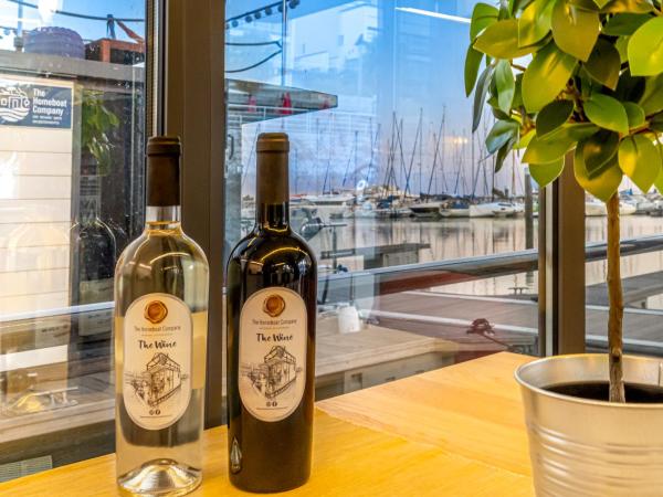 The Homeboat Company Parque das Nações-Lisboa : photo 1 de la chambre bateau 1 cabine