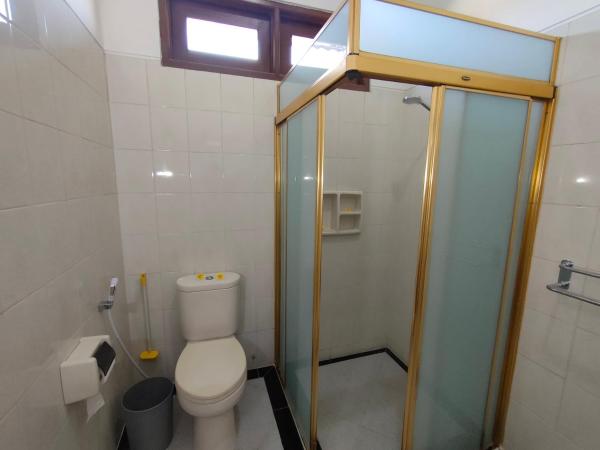 Ayodya Inn , Yogyakarta Lodging , Digital Nomads , Entrepreneurs Centre , CoWorking Space , CoLiving , Kost Lengkap , Exclusive Boarding House and Student Accommodation in Jogjakarta City Center ! : photo 9 de la chambre chambre double deluxe avec balcon