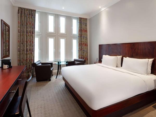 Radisson Blu Hotel, London Euston Square - formerly Grafton : photo 2 de la chambre chambre premium