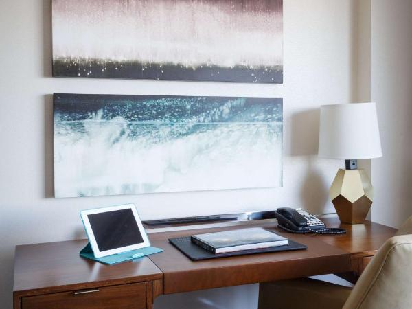 The Royal Sonesta Houston Galleria : photo 3 de la chambre chambre lit king-size - concierge