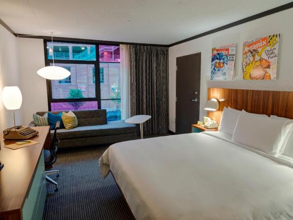 The Verb Hotel : photo 2 de la chambre chambre lit king-size standard pour personnes à mobilité réduite