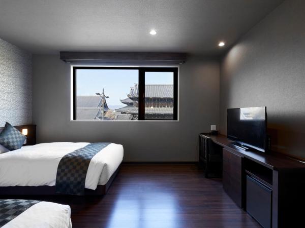 Hotel Kuu Kyoto : photo 3 de la chambre chambre lits jumeaux de luxe avec vue sur le temple