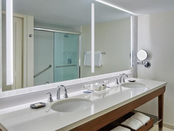 Sheraton Orlando Lake Buena Vista Resort : photo 4 de la chambre suite lit king-size exécutive - vue sur piscine