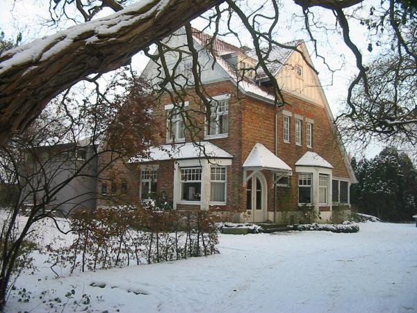 Aubergine : photo 2 de la chambre chambre double avec salle de bains privative