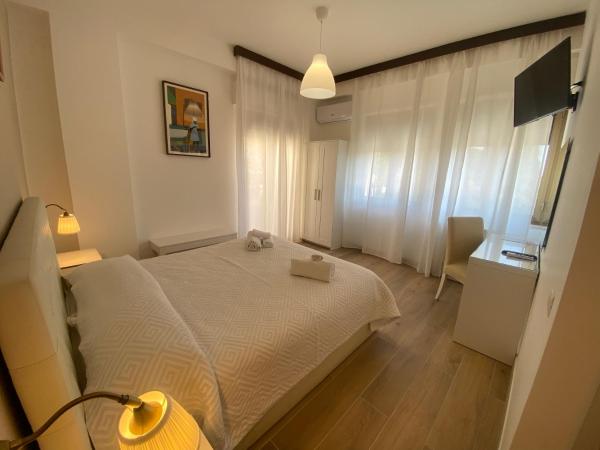 B&B Casa al Vicolo 2 : photo 6 de la chambre chambre lit king-size avec balcon