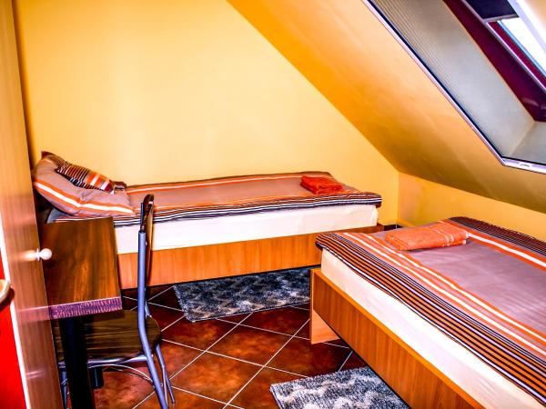 Nexus Vendégház Szeged : photo 1 de la chambre studio