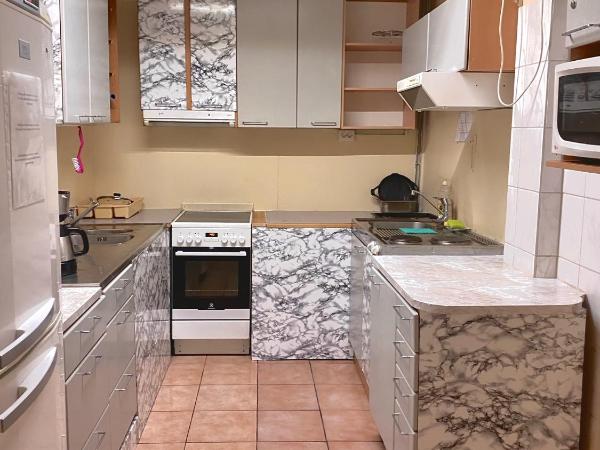 Arkadia Hotel & Hostel : photo 8 de la chambre chambre double ou lits jumeaux avec salle de bains commune