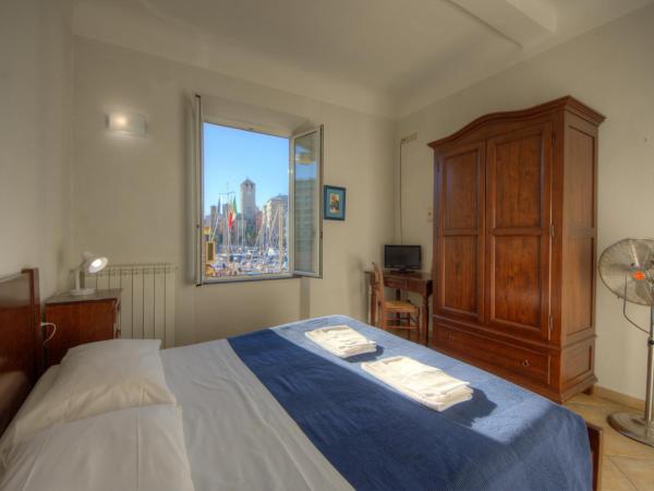 Club Nautico Savona : photo 1 de la chambre chambre double - vue sur mer