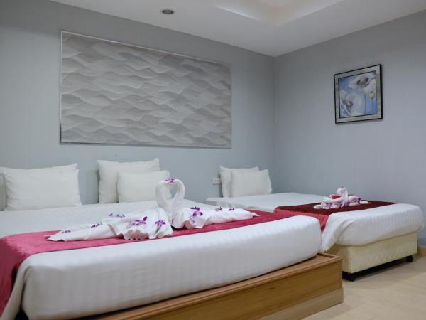 The Beach Front Resort, Pattaya : photo 4 de la chambre chambre triple standard