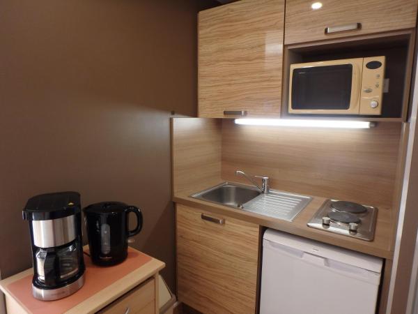 Residence Veles Plage : photo 3 de la chambre studio avec terrasse (2 personnes - vue est)