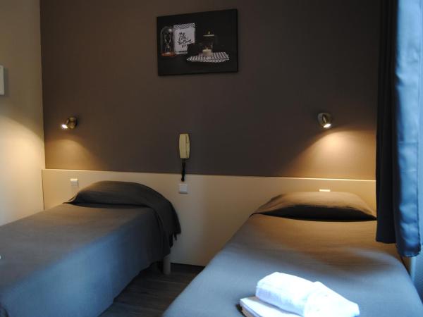 Hôtel Acropolis : photo 2 de la chambre chambre double ou lits jumeaux standard