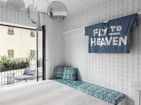 25hours Hotel Florence Piazza San Paolino : photo 2 de la chambre chambre medium plus