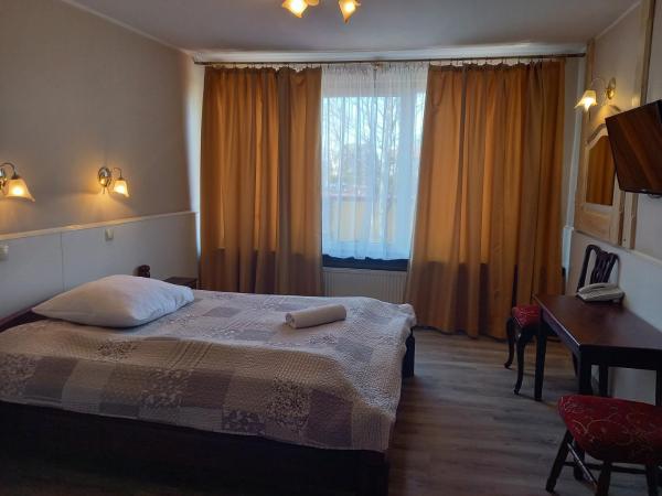 Dworek staropolski : photo 2 de la chambre chambre simple