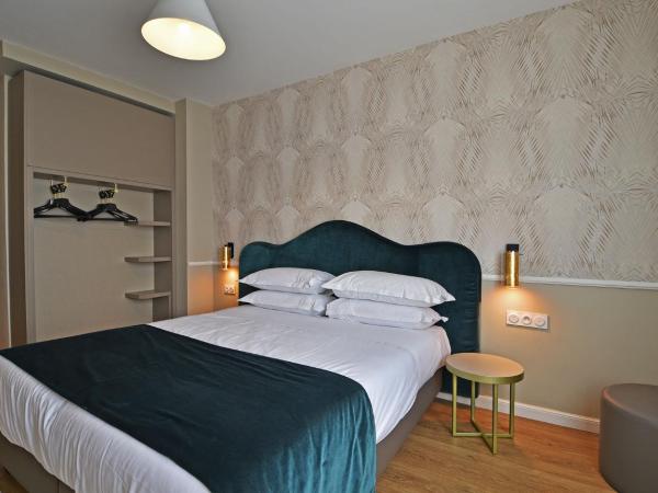 Hotel Restaurant Christophe Colomb : photo 5 de la chambre chambre double ou lits jumeaux