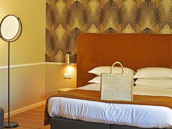 Hotel Restaurant Christophe Colomb : photo 6 de la chambre chambre double ou lits jumeaux