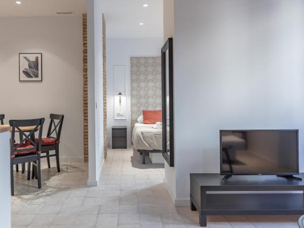 Modern Apartment close to City Centre : photo 9 de la chambre appartement standard