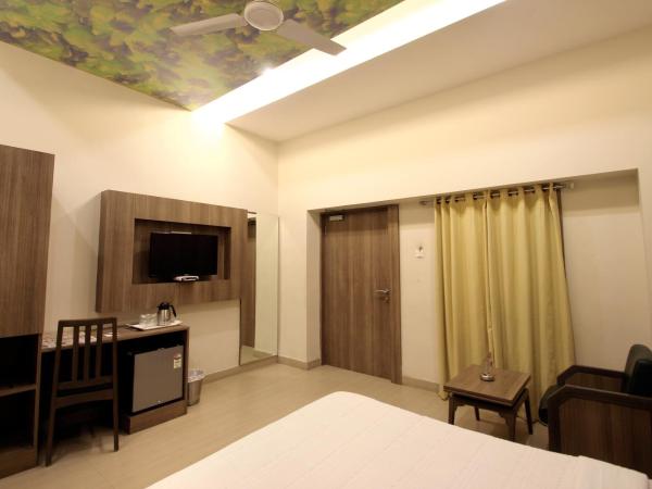 Taj Mahal Hotel Abids : photo 2 de la chambre suite junior