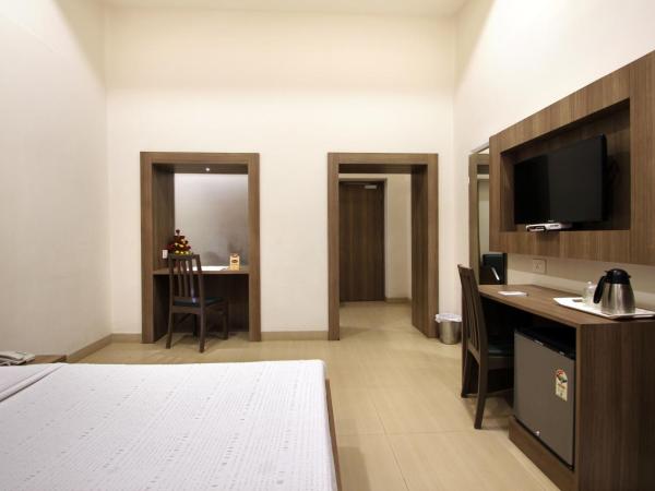 Taj Mahal Hotel Abids : photo 3 de la chambre suite junior