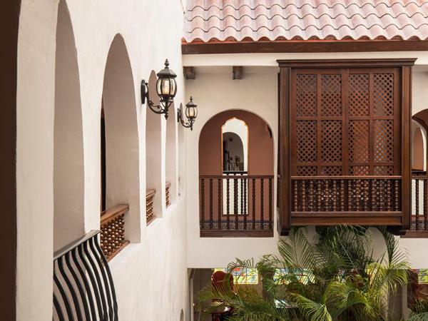 Casa Faena Miami Beach : photo 2 de la chambre double room with two double beds and district view