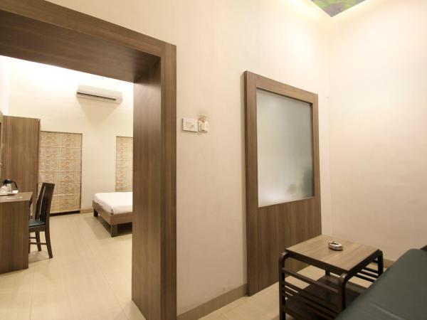 Taj Mahal Hotel Abids : photo 4 de la chambre suite junior