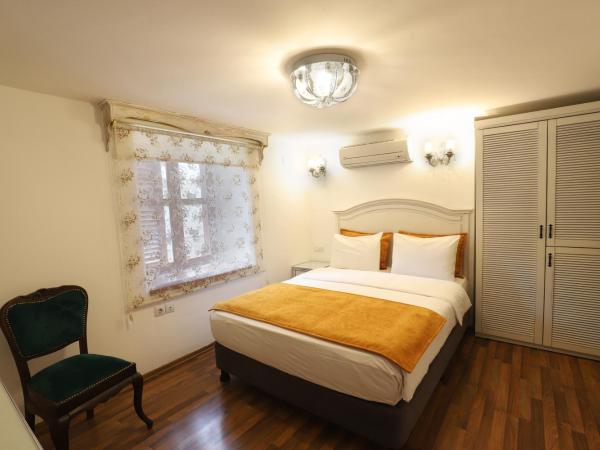 White Garden Hotel-Adult Only : photo 2 de la chambre chambre double