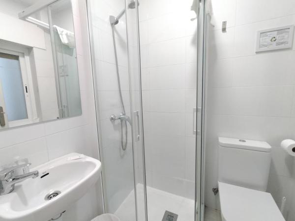 Hostal Albero by gaiarooms : photo 6 de la chambre chambre lits jumeaux