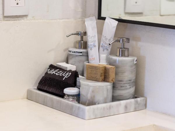 Dune Boutique Hotel located at the party zone : photo 5 de la chambre chambre supérieure - dernier Étage