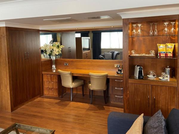 The Liner at Liverpool : photo 6 de la chambre suite