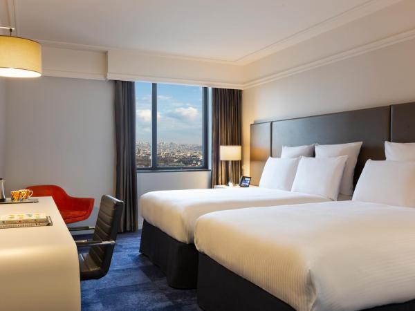 Pullman Paris Montparnasse : photo 5 de la chambre chambre familiale classique avec 2 lits doubles