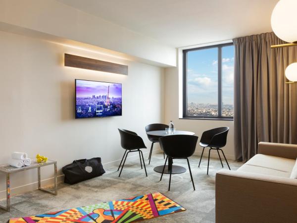 Pullman Paris Montparnasse : photo 7 de la chambre appartement avec salon et vue
