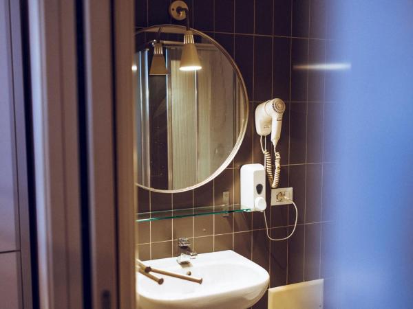 LoL Hostel Siracusa : photo 4 de la chambre lit dans dortoir mixte de 6 lits