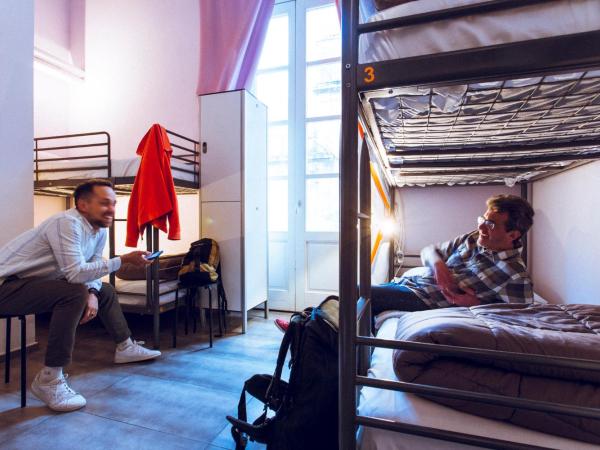 LoL Hostel Siracusa : photo 1 de la chambre lit dans dortoir mixte de 6 lits