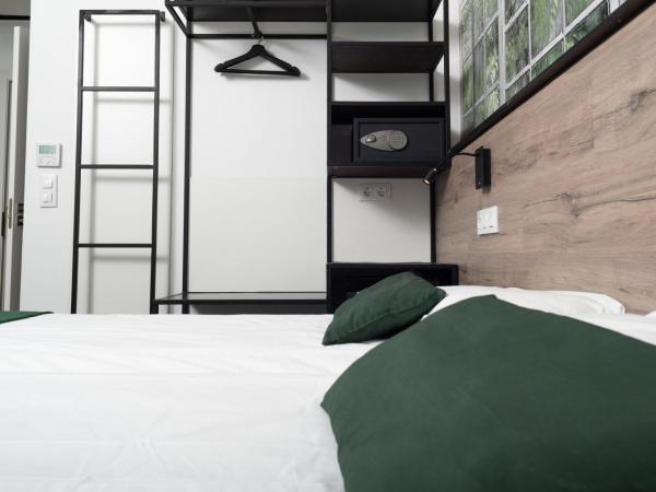 Bailén Green House : photo 10 de la chambre chambre lits jumeaux standard avec balcon