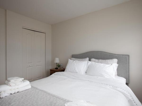 Elegant Place Near University of Manitoba : photo 6 de la chambre maison 4 chambres
