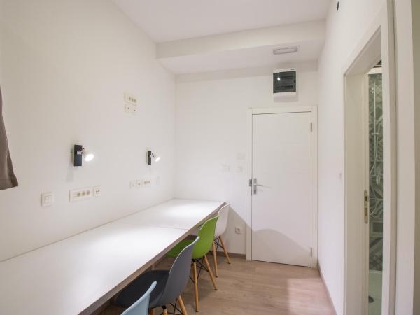 Dandelion hostel : photo 3 de la chambre lit dans dortoir mixte de 4 lits