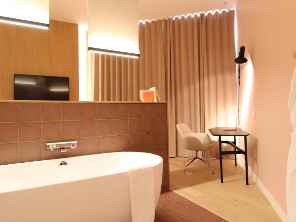 MiHotel Sala : photo 4 de la chambre suite deluxe « rubis »